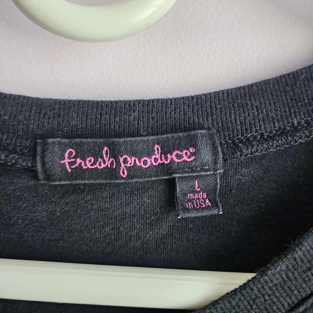 Fresh Produce Black V-Neck Tee with Star Design - Picture 2 of 2